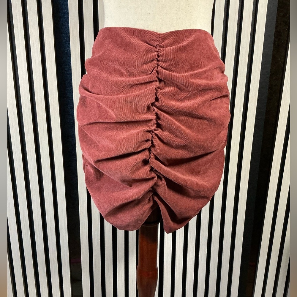 Zara Burgundy Ruched Mini Skirt Sz Lg